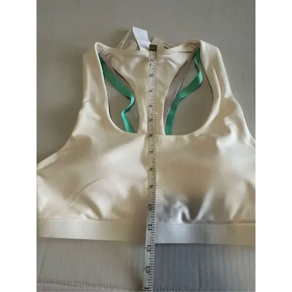 NWT - Fabletics Boost Medium Impact Sports Bra - medium/egret/light green - Picture 6 of 9